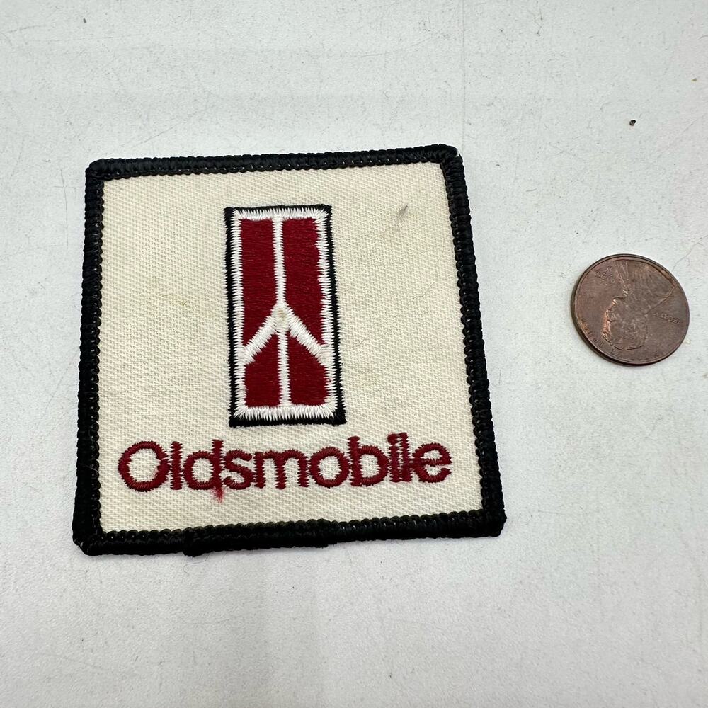 Vintage Oldsmobile Service embroidered patch uniform hotrod retro kitsch - Picture 2 of 4